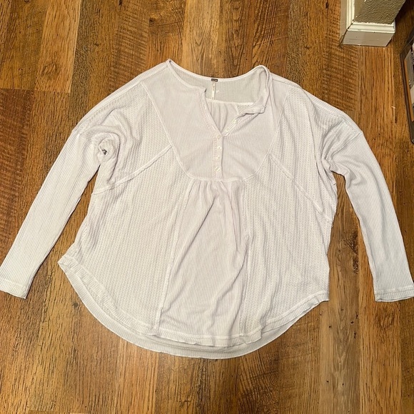 Free People White Flowy Quarter Button Long Sleeve Top D7 - Picture 1 of 4